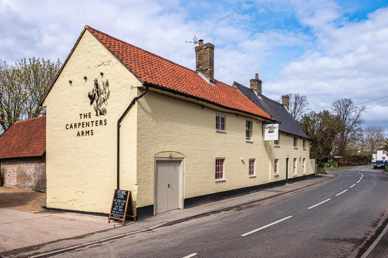 The Carpenters Arms Hotel Great Wilbraham Bagian luar foto