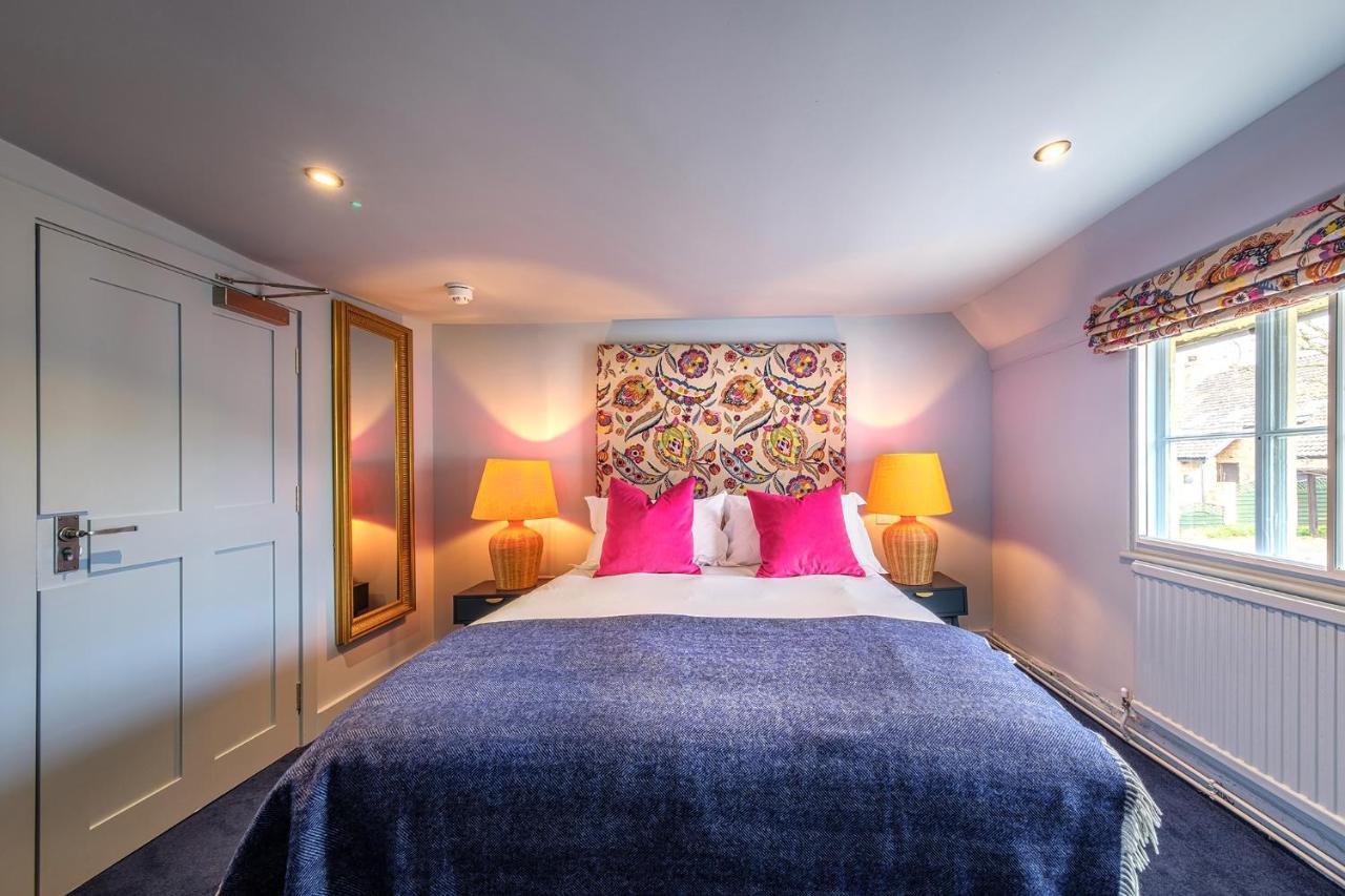 The Carpenters Arms Hotel Great Wilbraham Bagian luar foto